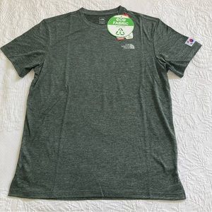 NWT The North Face International South Korea Men’s shirt short sleeve L